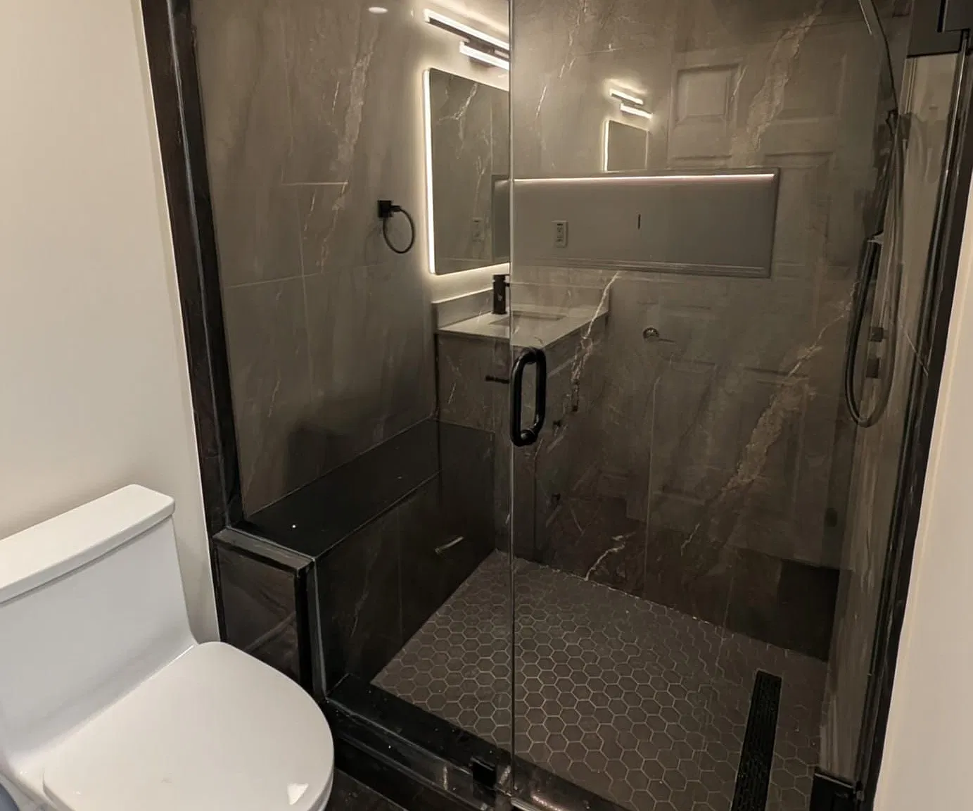 3 bed, $2,000 — Photo 4