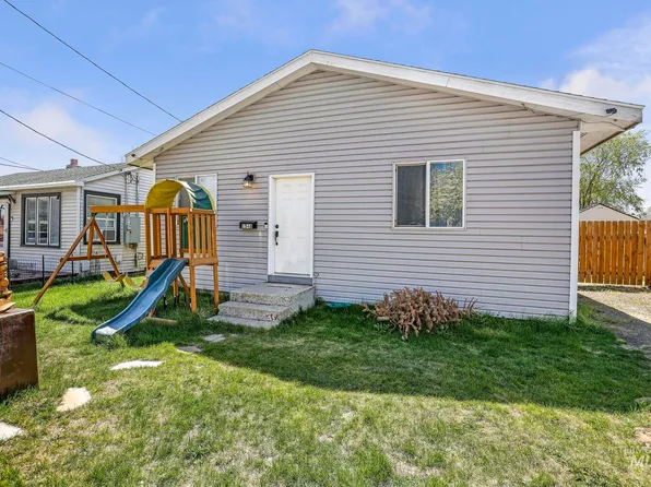 1548 3rd Ave E, Twin Falls, ID 83301