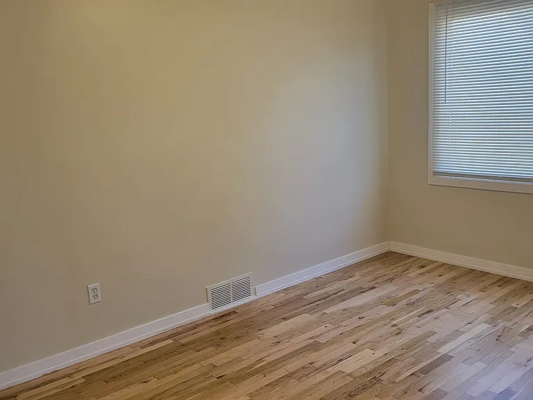 410 N 28th St #410 — Photo 5