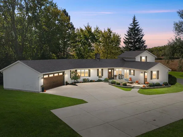 18828 Plank ROAD, Union Grove, WI 53182
