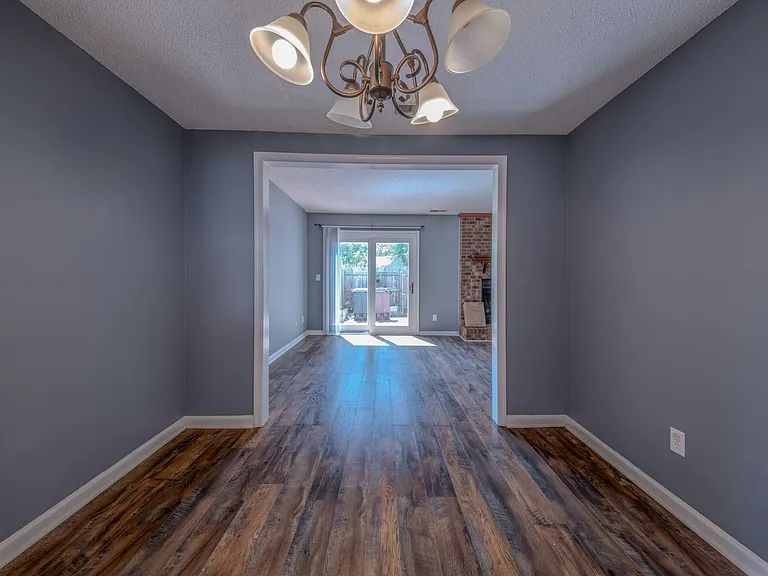 907 Shelby Dr #C — Photo 14