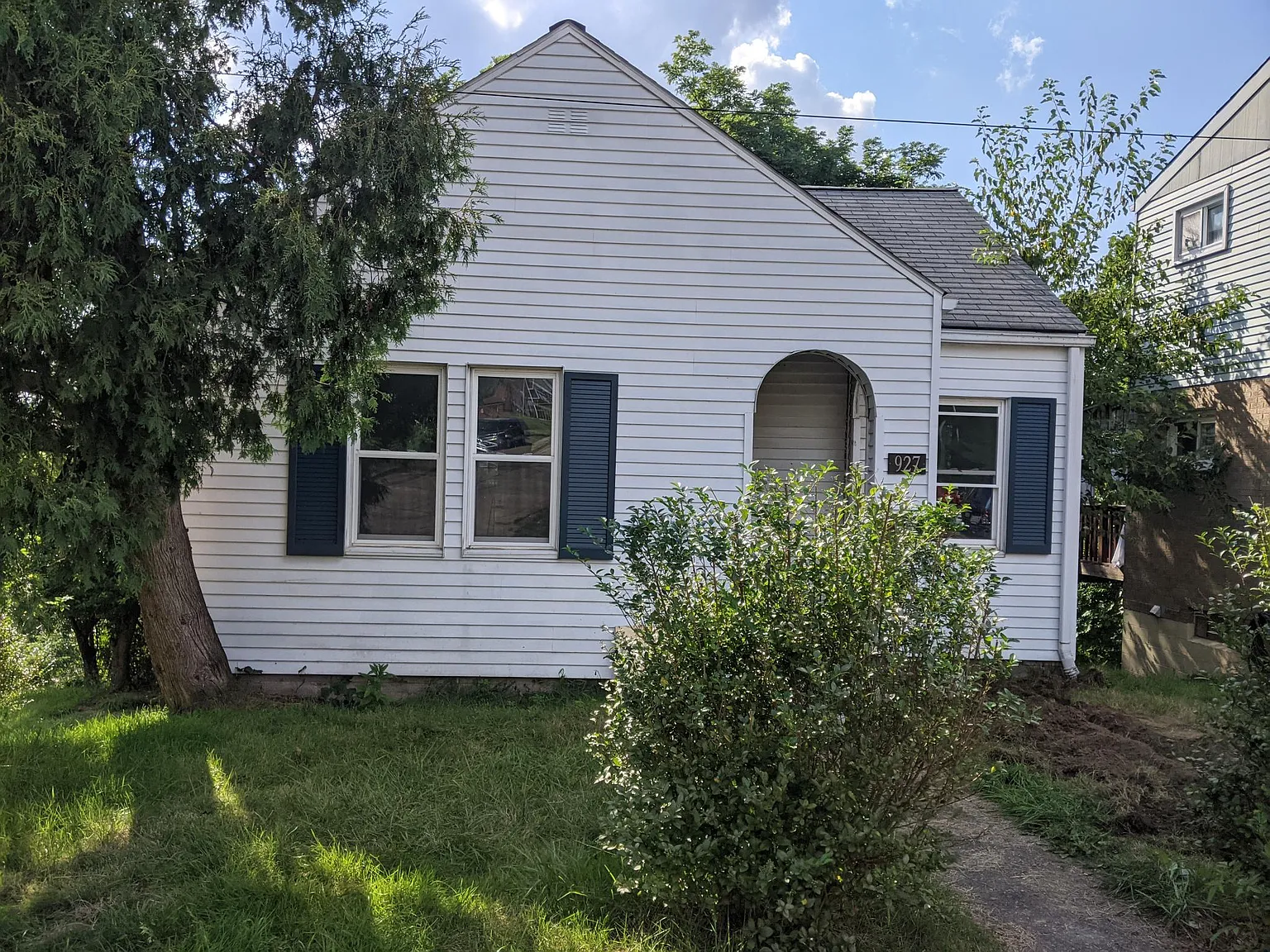 927 Walnut St photo 1