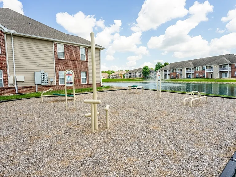 The Lakes of Beavercreek Apartment Homes — Photo 20