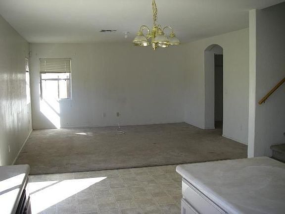 5th image of 6241 W Southgate St