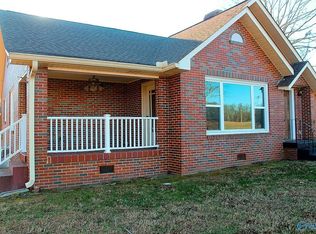 4383 Tammy Little Dr, Section, AL 35771