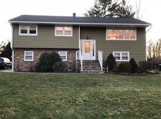 39 Cortright Rd, Whippany, NJ 07981