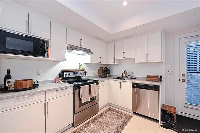 16706 17a Ave #BASEMENT — Photo 2