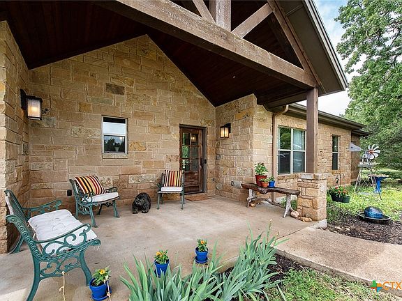 3rd image of 7075 Ranch Road 1869
