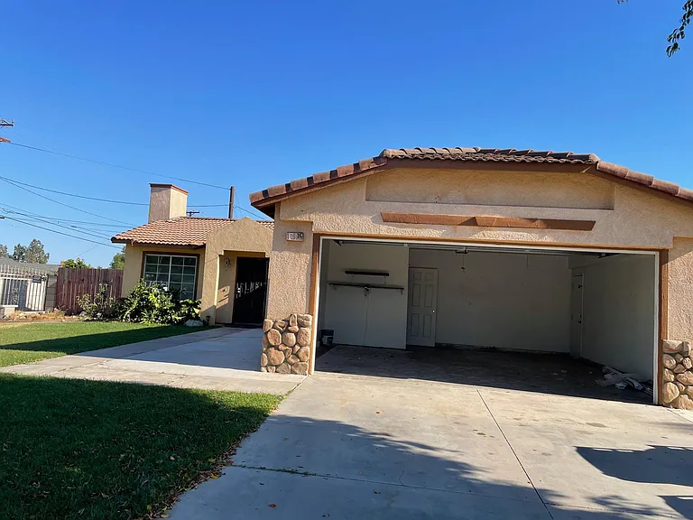 Upland Ave — Photo 5