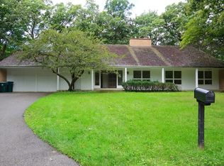 1337 Edgewood Ln, Northbrook, IL