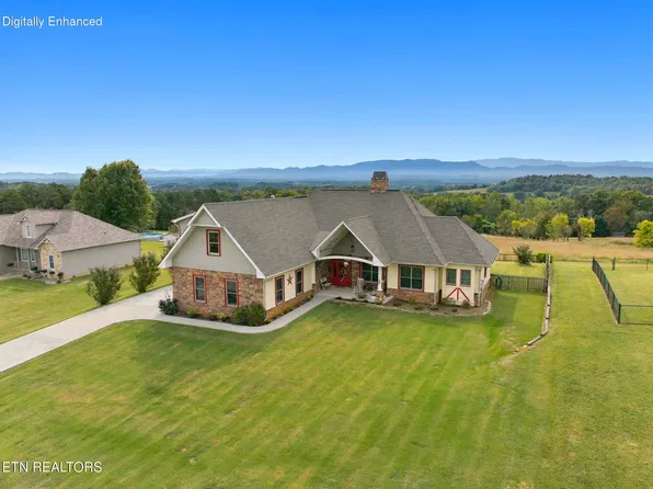 119 Hilltop View Dr, Dandridge, TN 37725