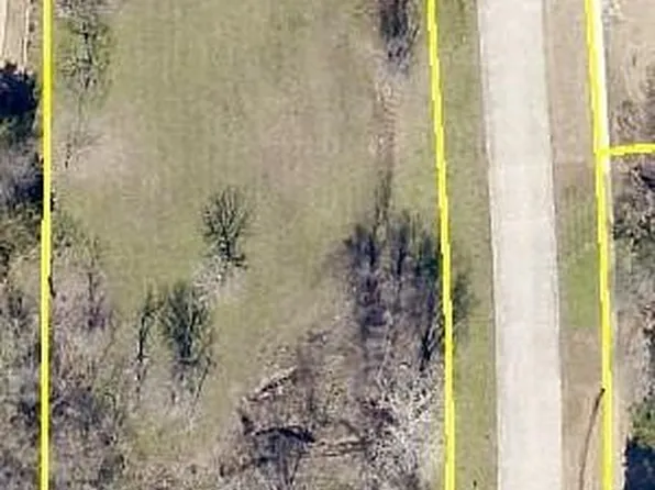 2202 Mountain Lakes Dr, Cedar Hill, TX 75104
