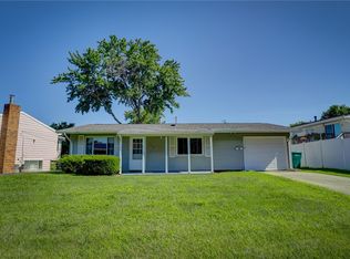 3124 Robin Dr, Decatur, IL 62526