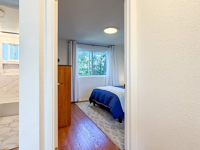 6255 1/2 Saylin Ln — Photo 10