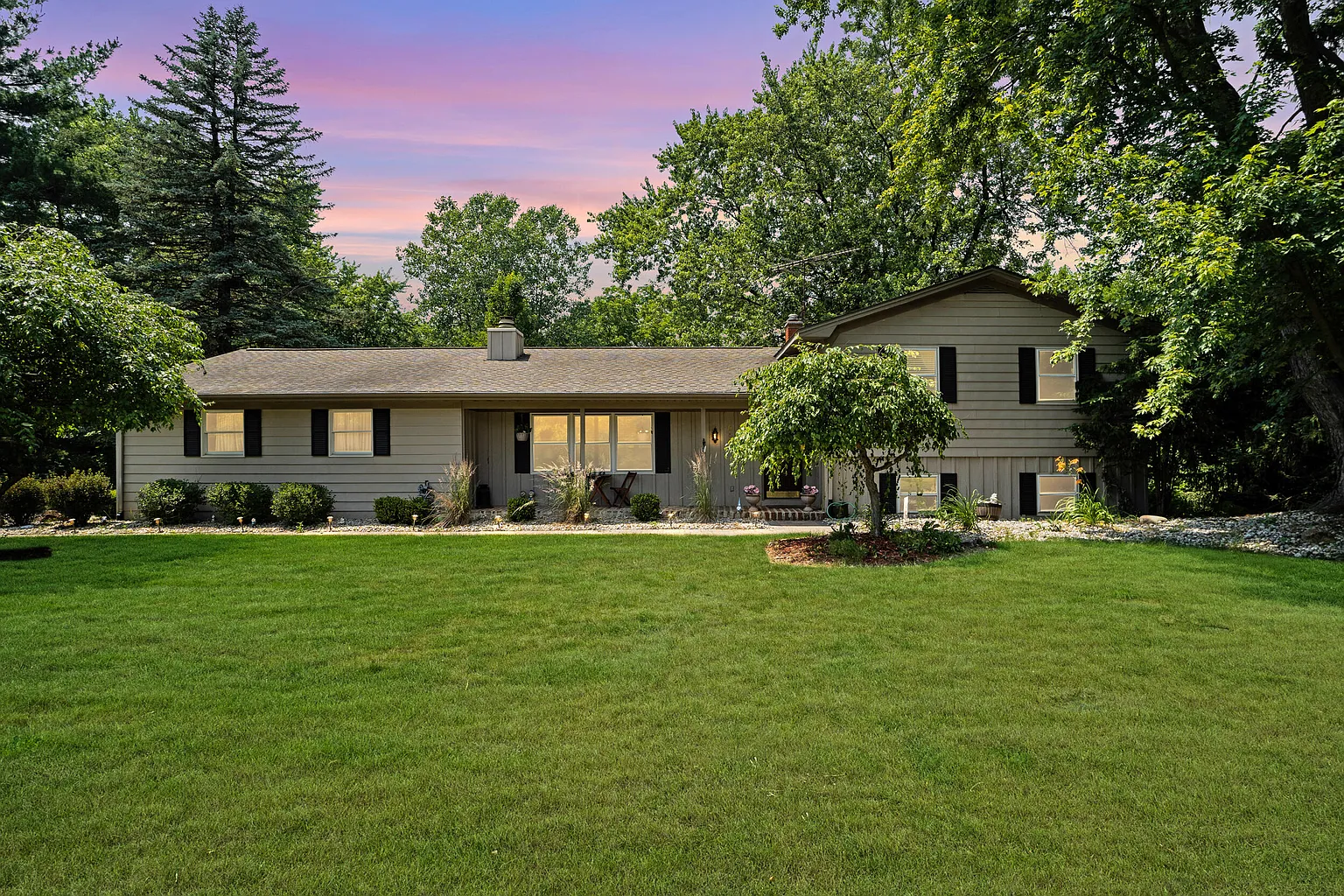 6148 Hereford Rd photo 1