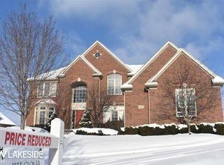 6427 Beacon Hl, Update, MI