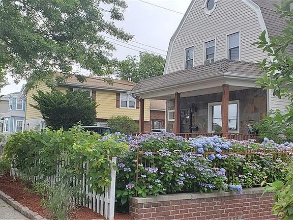 2nd image of 404 Bellevue Ave