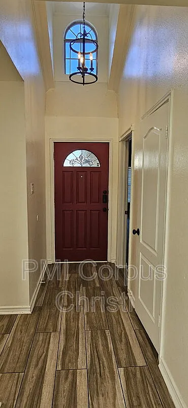 4 bed, 3.0 bath, 1995 sqft, $2,350 — Photo 3