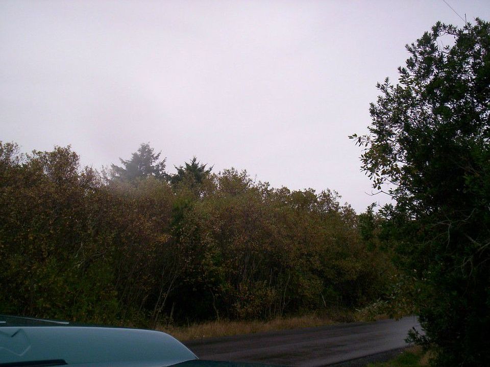 2nd image of 850 Hake Ct SW