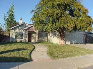 2033 Pebble Beach Dr, Yuba City, CA