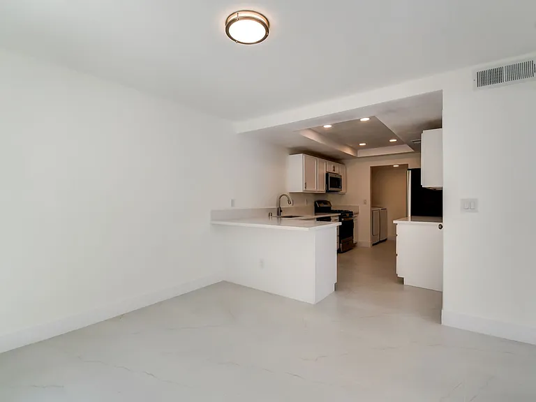 105 Gooseberry Ln — Photo 8