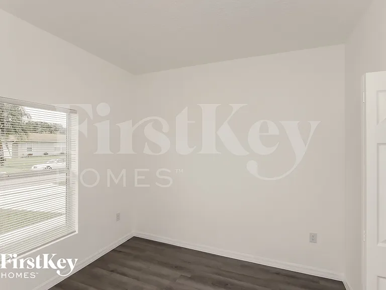 1021 Locust Ave NW — Photo 13