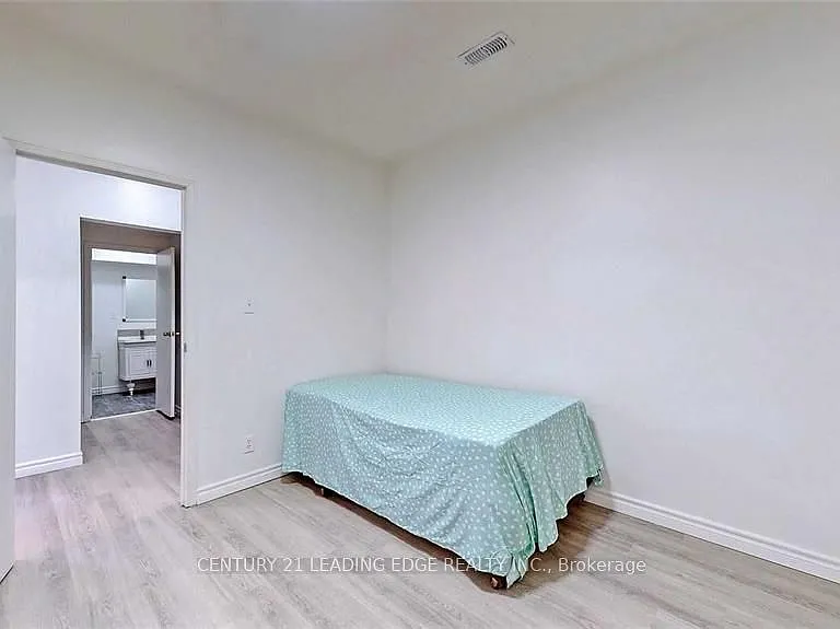 113 James St N #201 — Photo 11