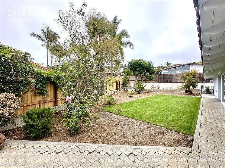 2548 Via Carrillo — Photo 9