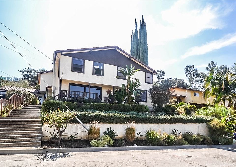 1st image of 1328 El Paraiso Dr