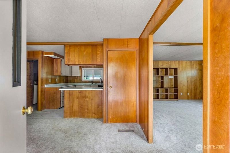 4th image of 4000 Flynn Street #101
