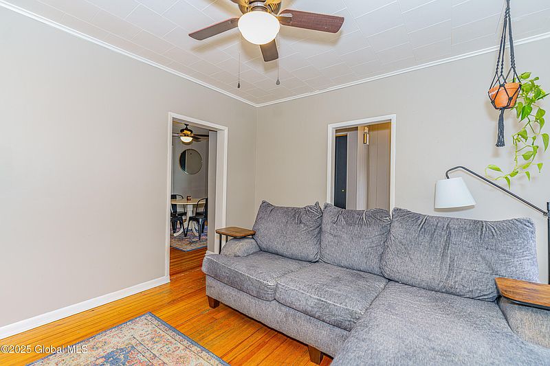 5th image of 42 O Connell Street