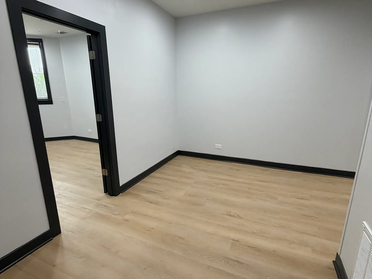 2 bed, 750 sqft, $2,295 — Photo 3
