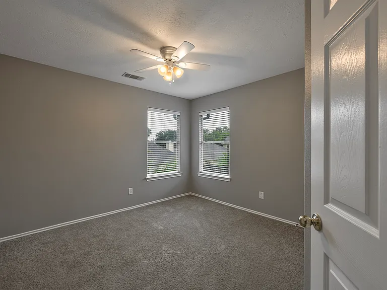 3361 Zubin Ln — Photo 20