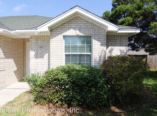 3032 Pine Valley Dr, New Braunfels, TX 78130
