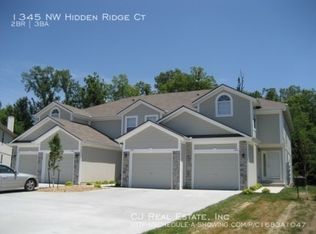 1345 NW Hidden Ridge Ct, Blue Springs, MO 64015