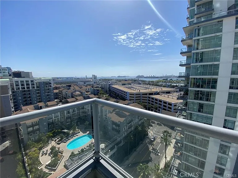 400 W Ocean Blvd #1102 — Photo 3