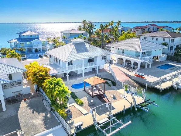 943 Flagship Dr, Summerland Key, FL 33042