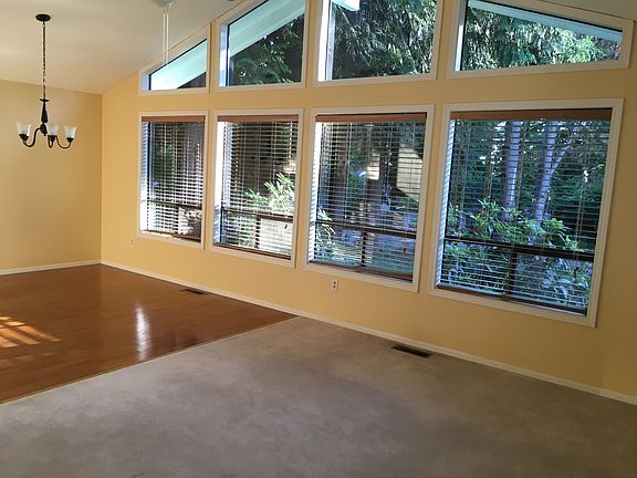 4th image of 9106 170th Ave NE