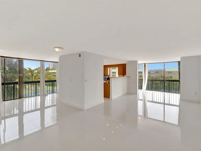2333 Brickell Ave #305 — Photo 6