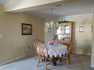6309 River Forest Dr, Louisville, KY 40258