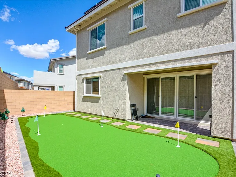 141 Neverland Ave — Photo 33