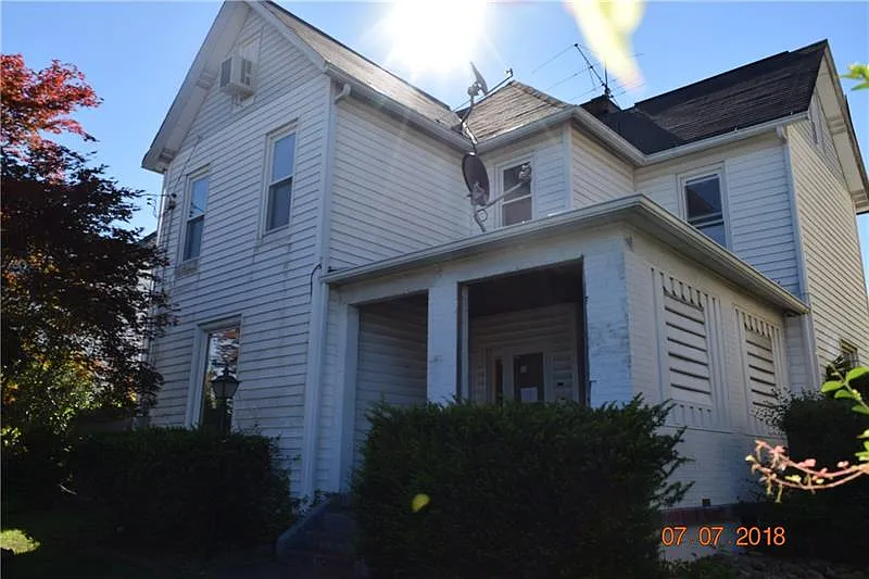 511 Douglas Ave photo 1