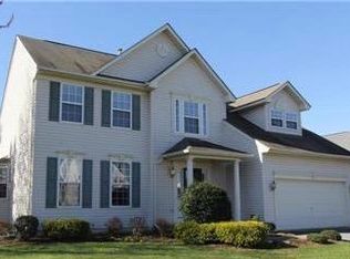 100 Crossing Pointe Ct, Frederick, MD 21702