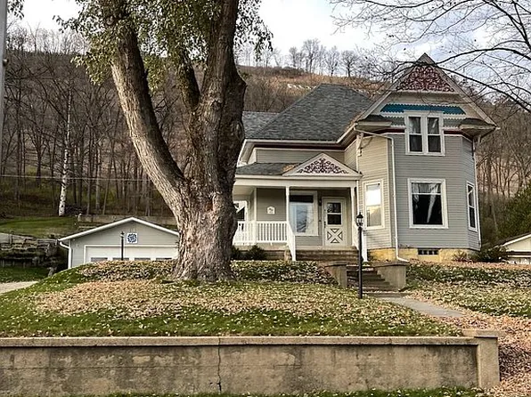 401 W Stevens Ave, Rushford, MN 55971