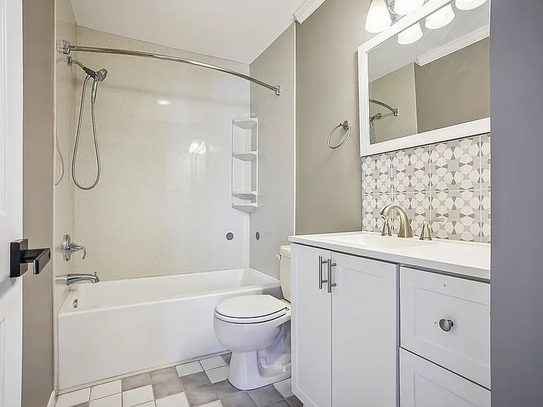 4841 Stoneybrook Blvd — Photo 20