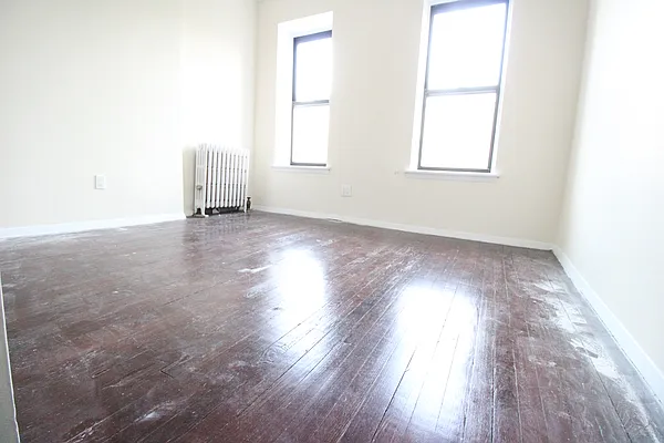 Rented by Luxor Homes & Investment Realty | media 26