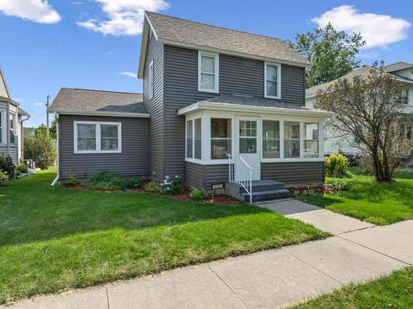 310 S Ellsworth St, Houston, MN 55943