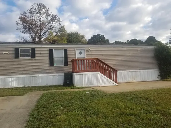 740 Greenview Cir, Fayetteville, GA 30214