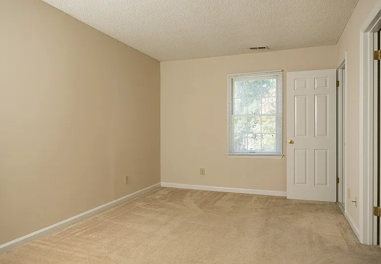 3117 Coachmans Way — Photo 10