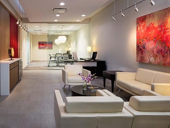 4th image of 1215 N Wells St #1005